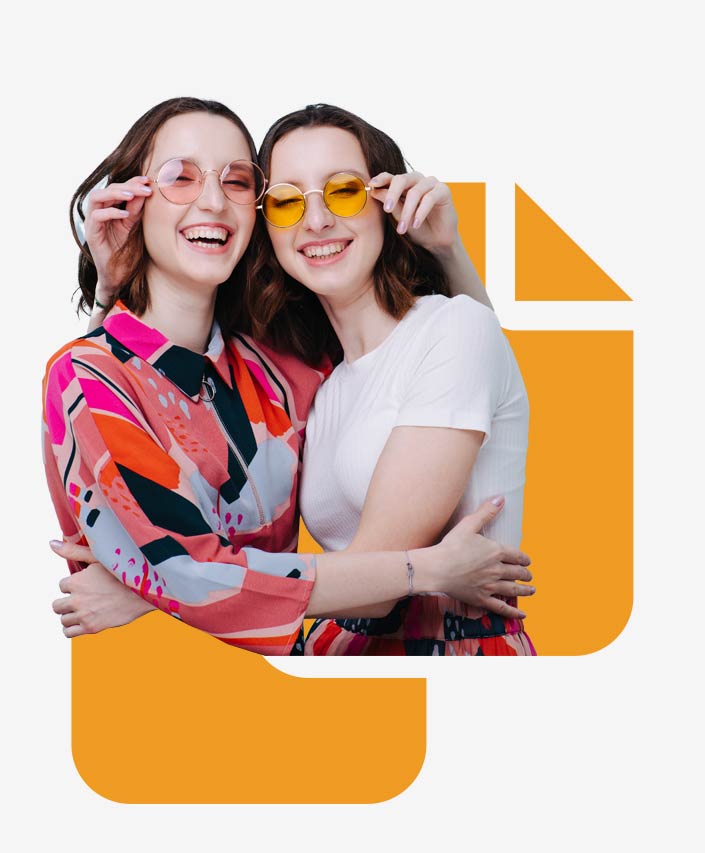 Zwei sich ähnlich sehende Frauen - sie stehen für awisto CopyPLUS, das Add-On zum Einfachen Vervielfältigen von Dokumenten in Dynamics 365 CE